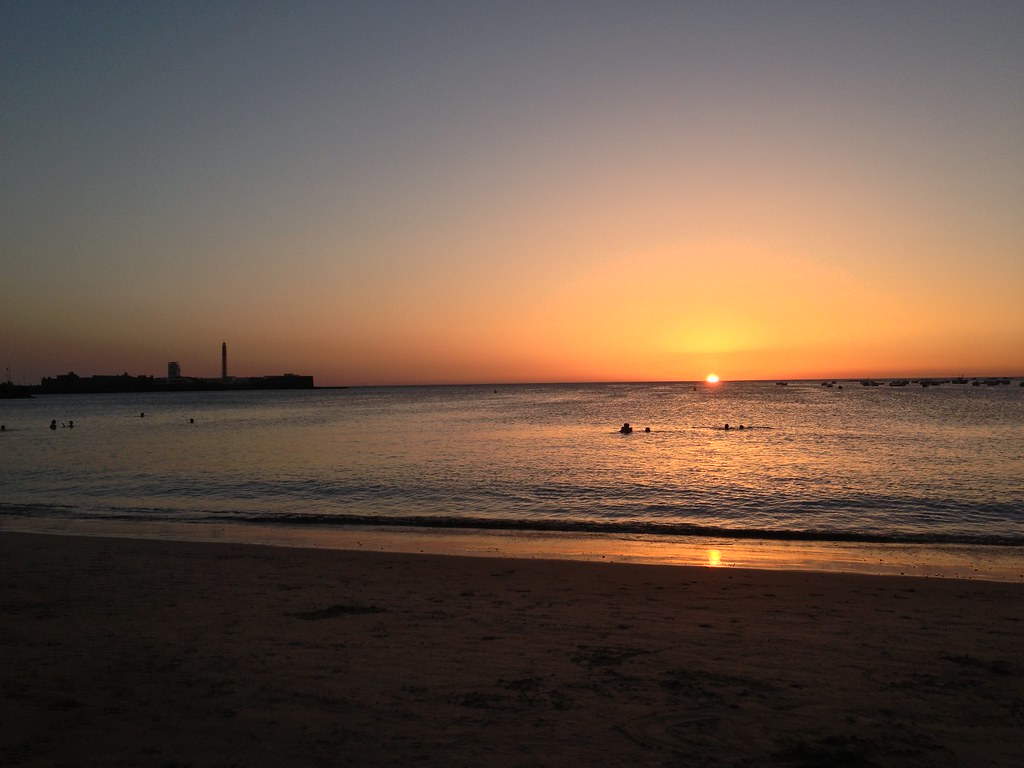 dónde ver la mejor puesta de sol de cádiz