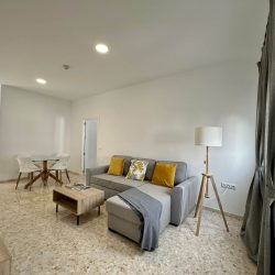 apartamentos la muralla con balcón